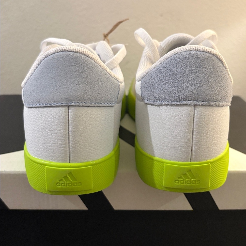 NIB [Adidas] VL Court 3.0 K Skateboard Tennis Shoes Sneakers Neon Youth 5 / W 6 - Picture 9 of 14